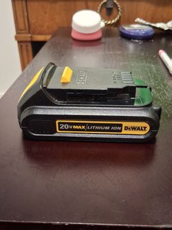 Dewalt 20v max battery dcb201