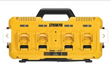 Dewalt DCB104  20V 4 PORT FAST CHARGER
