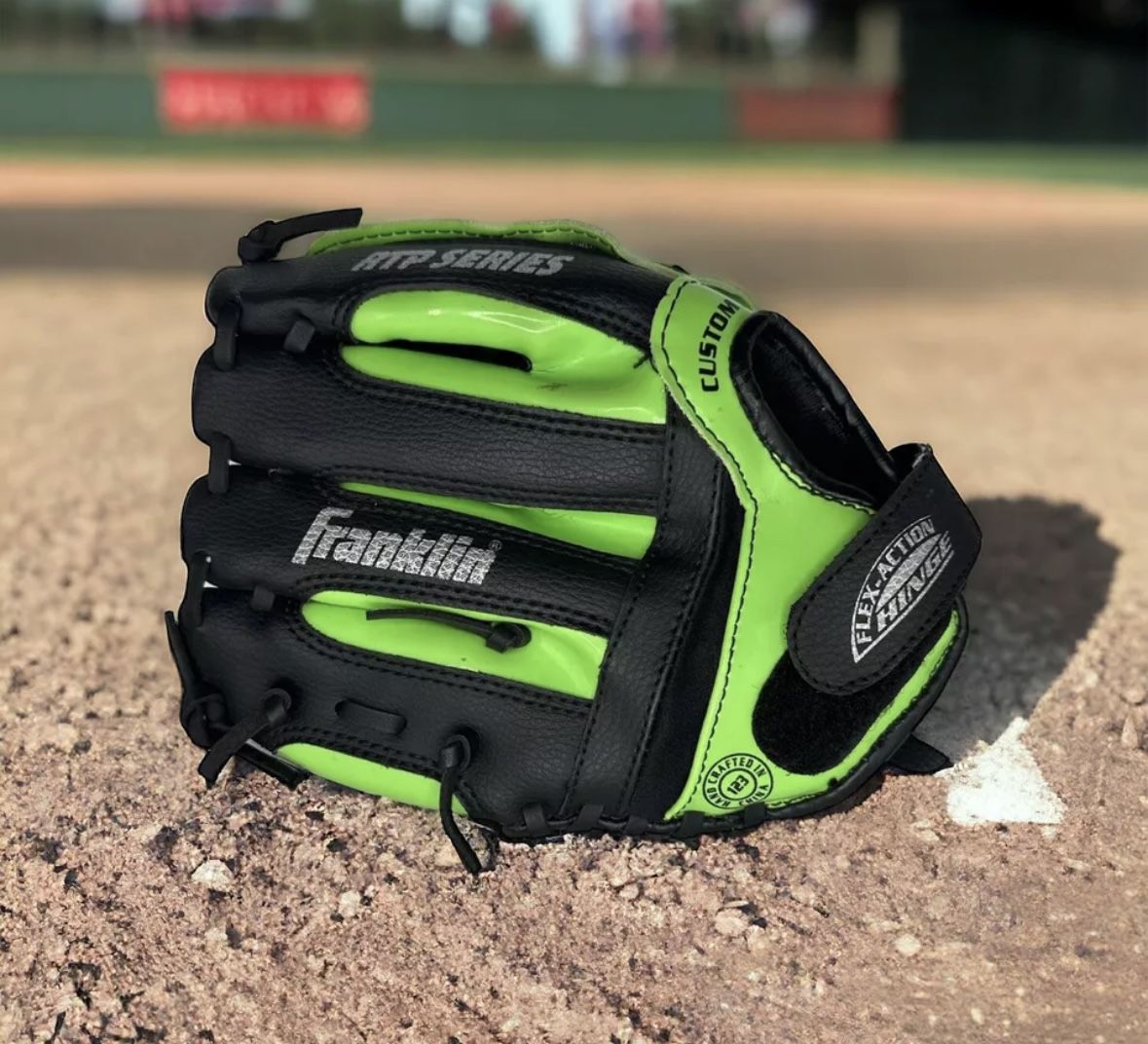Franklin RTP Series 4612 - 9 1/2 inch Youth Baseball Glove Right Handed Thrower