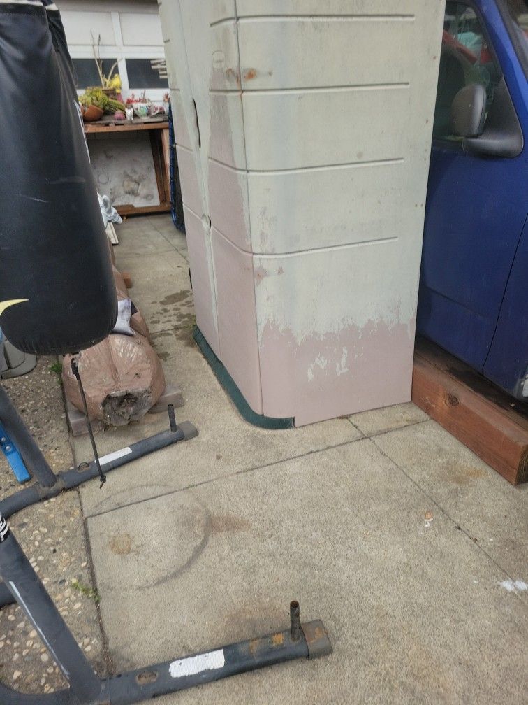 Rubbermaid Large Vertical Storage Shed