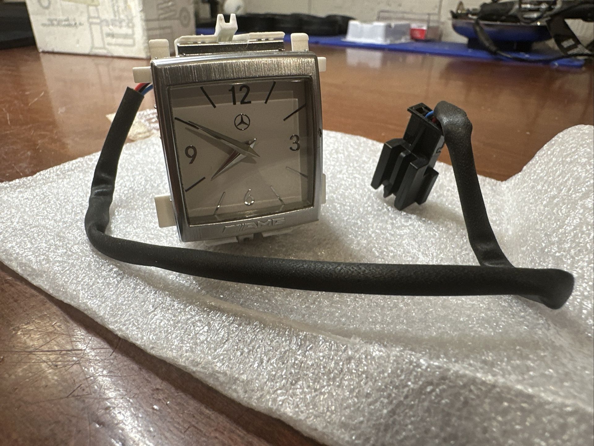 07-14 Mercedes W216 CL600 S400 S550 CL550 Center Dash Vent Clock (contact info removed) OEM