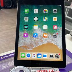 Great Condition IPad Air Unlocked (9.7 inch screen), Ready For Use, Comes With Charging Cable