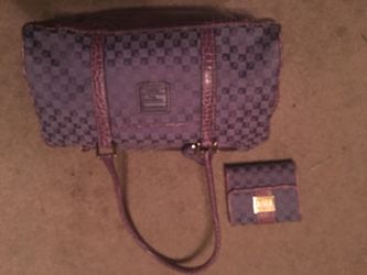 Lavender Luz Claiborne purse with wallet