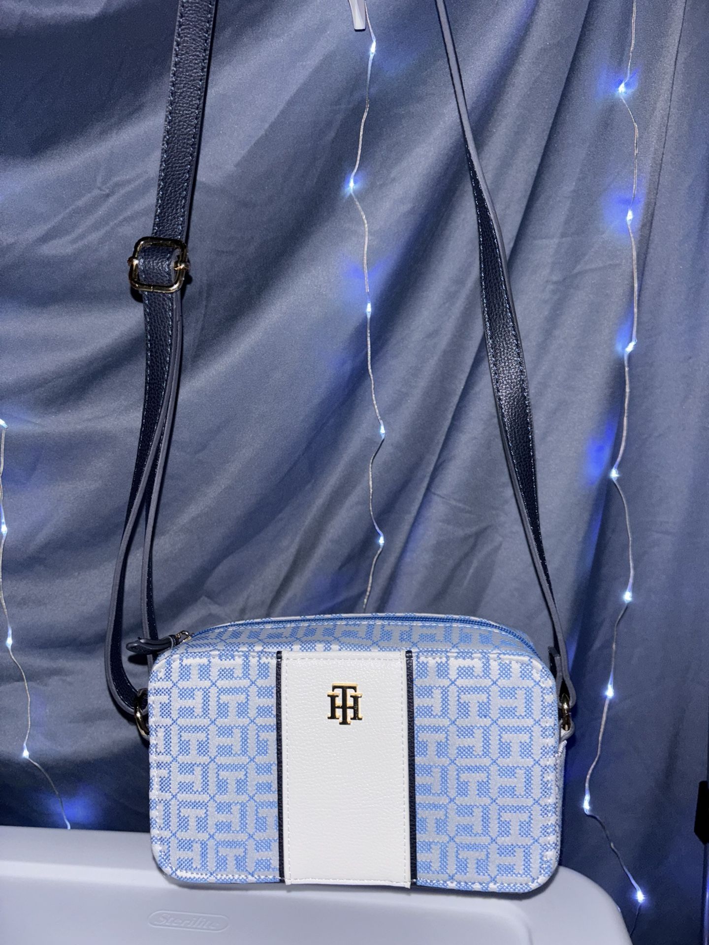 NEW with Tags Tommy Hilfiger Purse