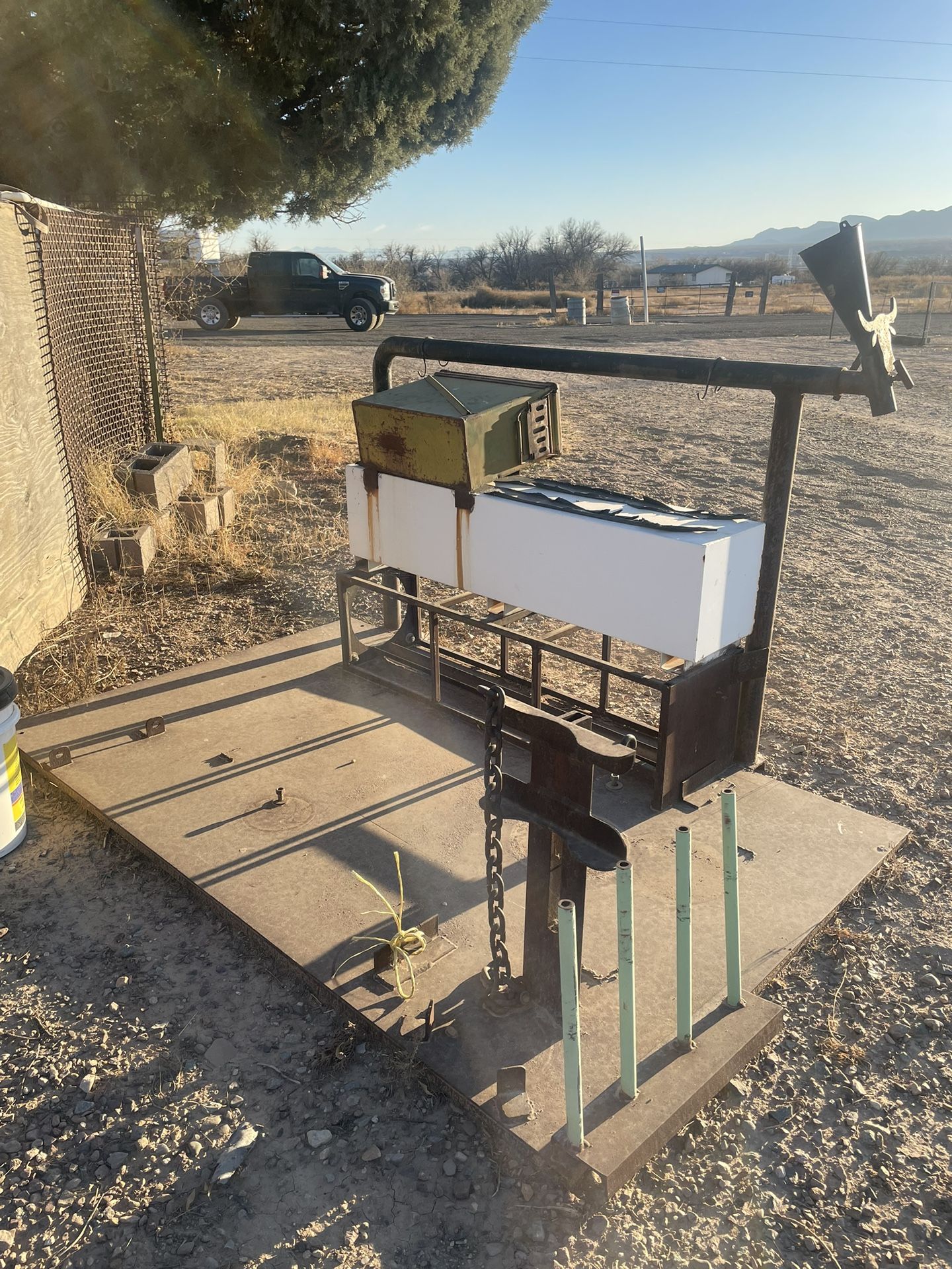 Welding Truck Bed Platform