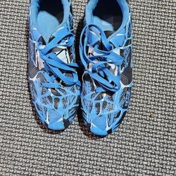 Kids Soccer Cleats Size 4