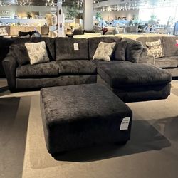2pc Sectional And Ottoman