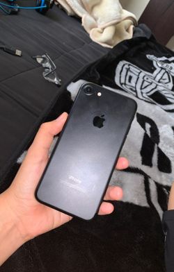iPhone 7 32gb black Factory Unlocked