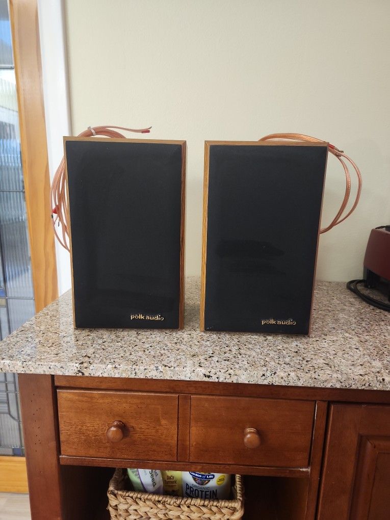 Polk Audio Series 4 Bookshelf Speakers