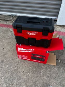 Milwuakee Vacumm18 tool only used
