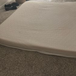 King Size Memory Foam  Mattress . Used But Good Condition..  