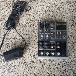 Mackie 4-channel Mixer