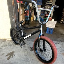 USED SUNDAY BLUE PRINT  USED  20 INCHES  NEW BARS   EVERYTHING WORKS 