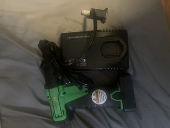 Snap on Drill With Charger And Battery Pack