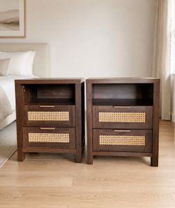 Set of 2 brown rattan nightstands