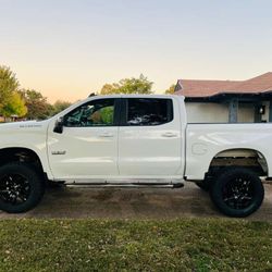2021 Chevy Silverado LT