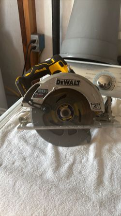 DeWalt 20V Circular Saw