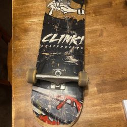 Clink Skateboard 7.75 Venture Trucks