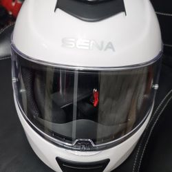 SENA Momentum Pro LARGE Motorcycle Helmet With Camera & Intercom