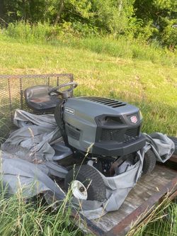 Craftsmen ride lawnmower $150