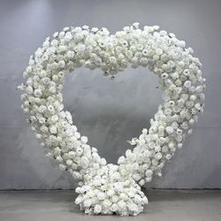White Rose Heart Arch With Stand/Shelf