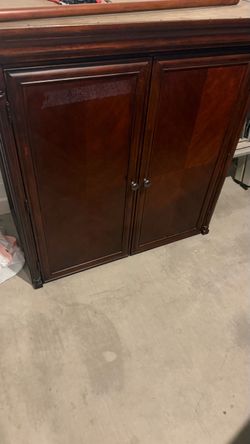 Home entertainment stand