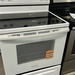 White Open Box New Glasstop Electric Range