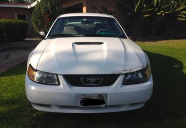 1999 Ford Mustang