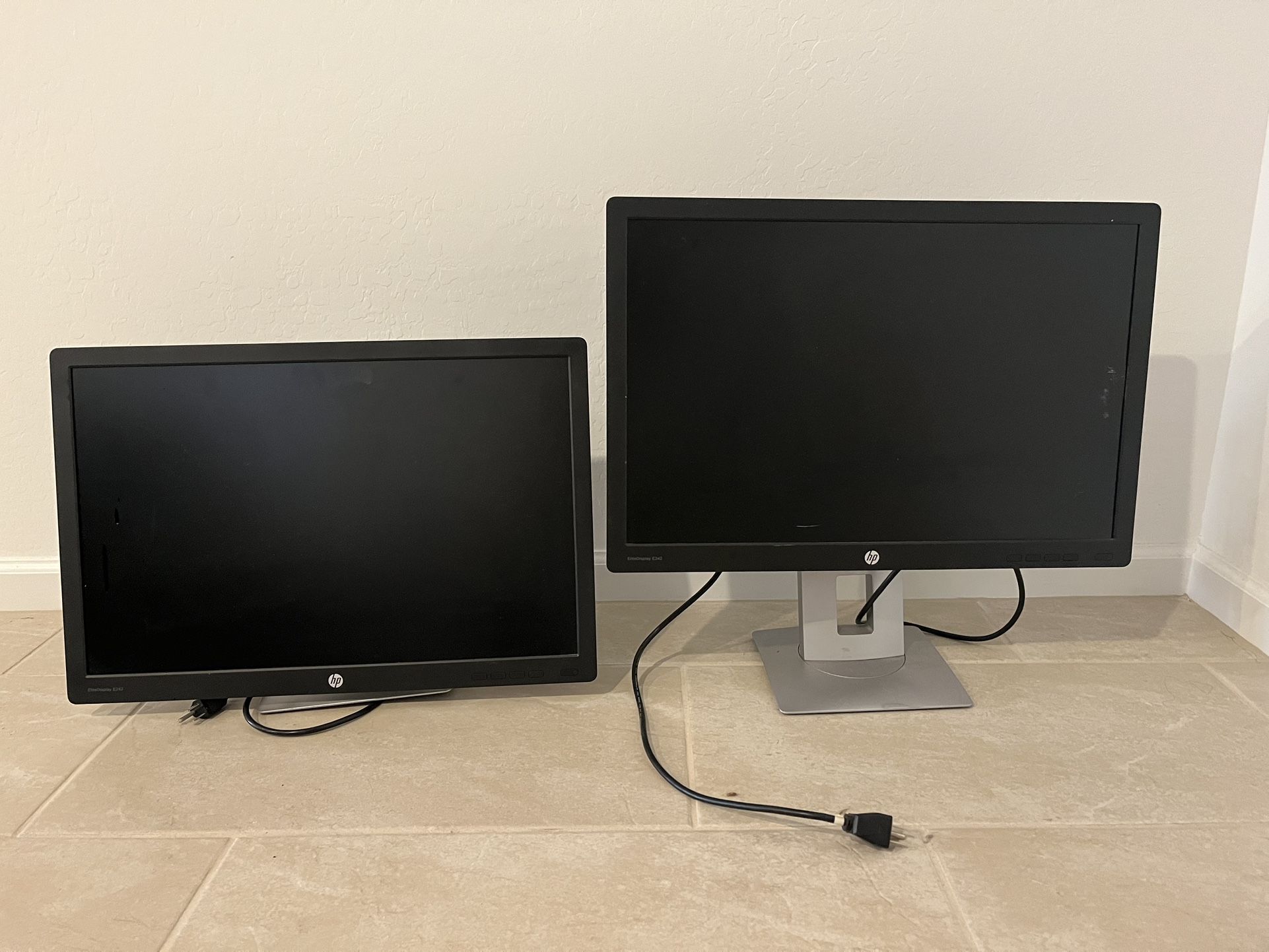 HP 22” Monitors 
