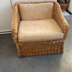 Kreiss Heavy Wicker Oversized Chair & Ottoman