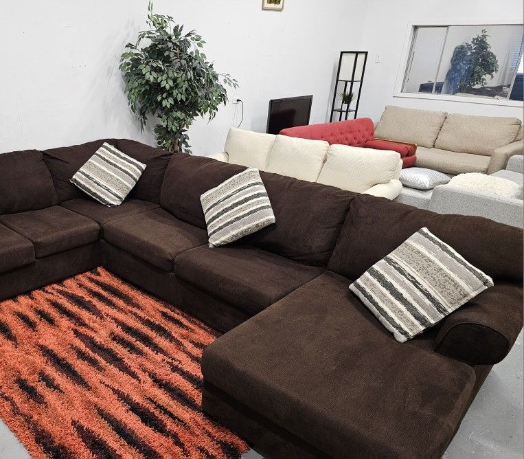 Ashley Chocolate Brown Sectional with Chaise – Pet-Friendly Comfort