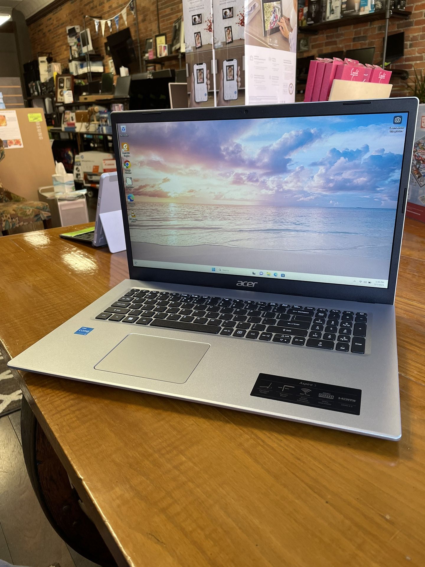 17.3” Acer Aspire 3 A317-53-31K7 Laptop i3-11 3.00 GHz 8GB RAM 256GB SSD W11 Webcam WiFi HDMI