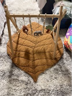 Baby Leaf play mat