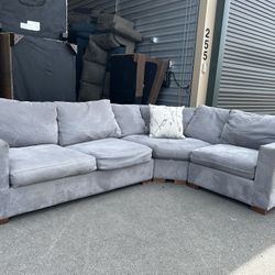 Sectional Couch 