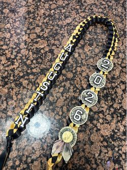 Money graduation leis