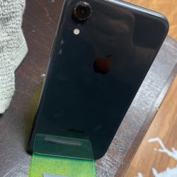 iPhone XR Unlocked 