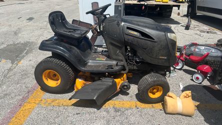 Poulan Pro riding mower, model PP19A42