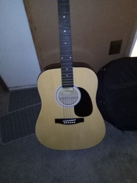 Acoustic Guitar 