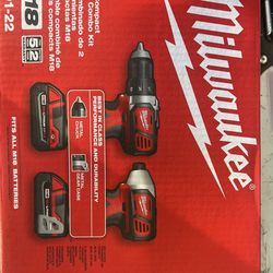 Milwaukee Drill And Impact Driver Set