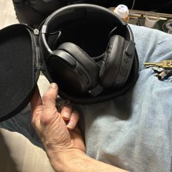 Skull Candy Crusher’s Headphones 