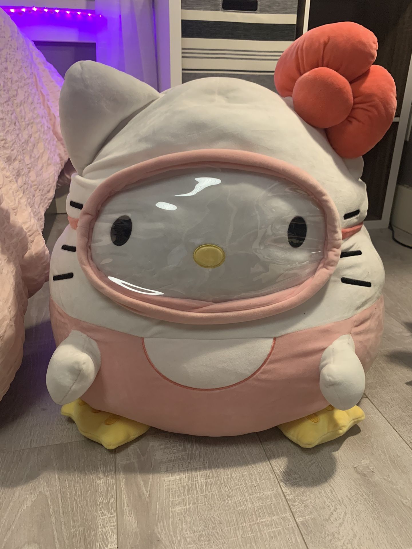 hello kitty