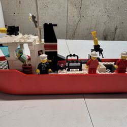 Lego City 4020 Fire Fighting Boat