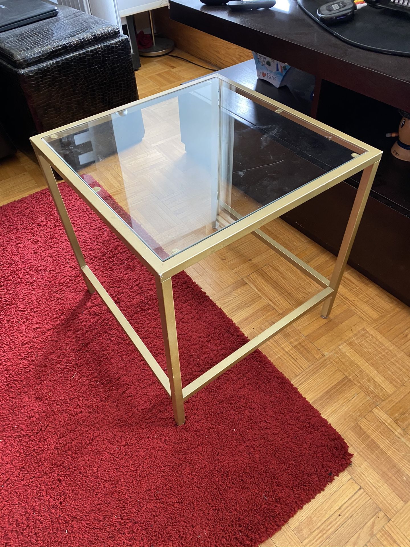 Set glass coffee table and side table