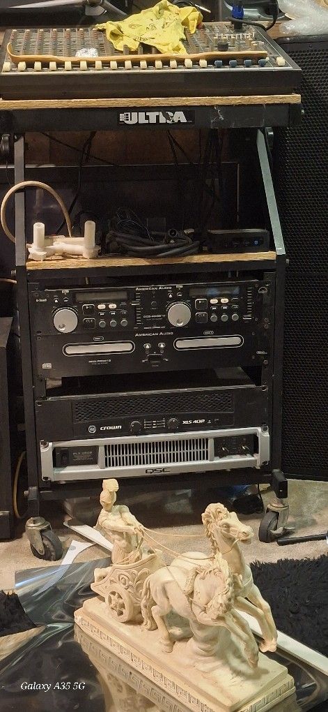 DJ Mixing Station