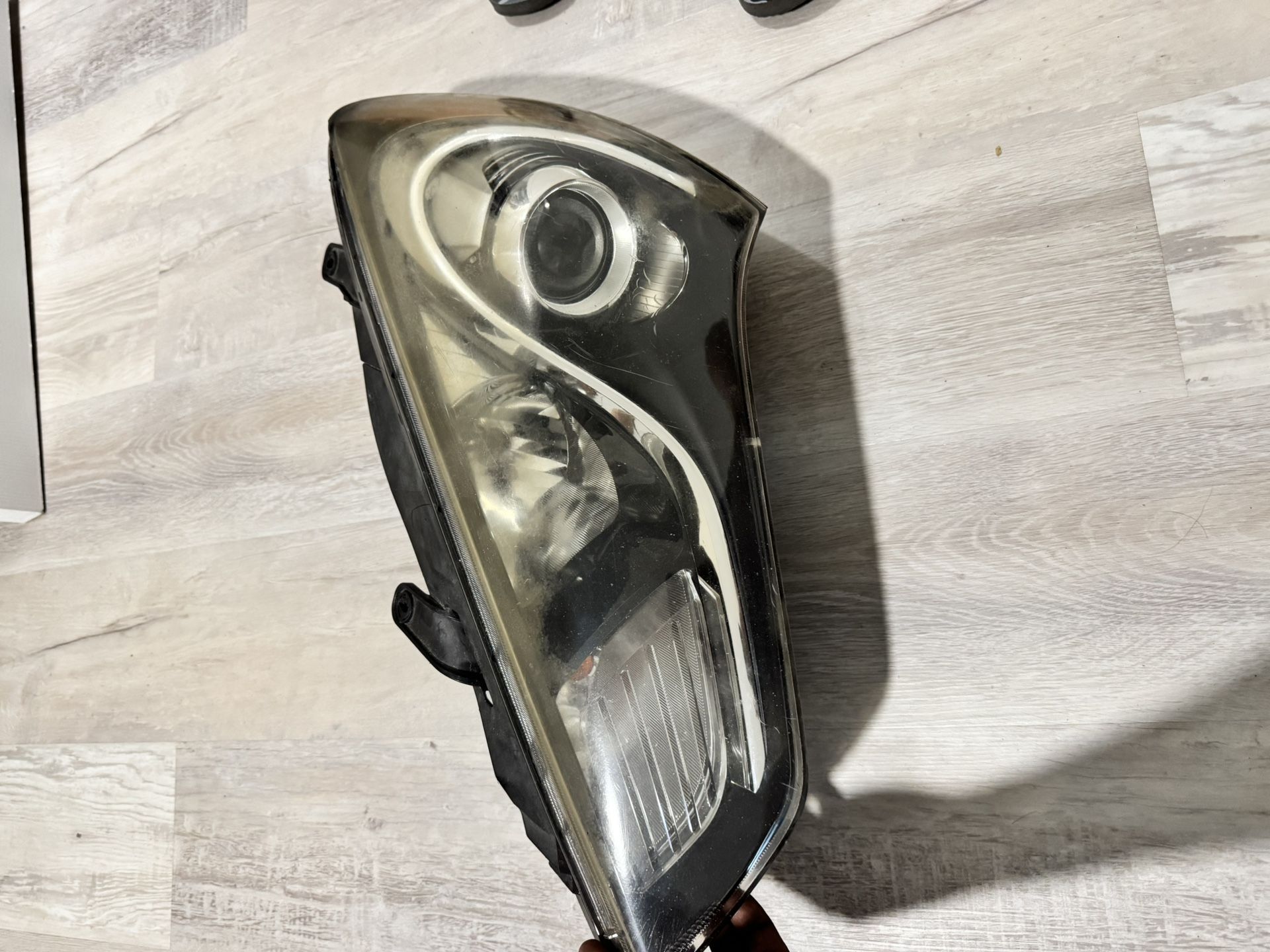 Headlight 