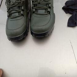  Hunter Green  Nike ACG Booths Size 13 