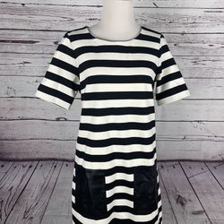 Club Monaco Stripped Black And White Short Sleeve Dress Size 4 Polyester Pockets