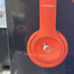 Brand New Beats Solo 3  📱⌚️📷🔥on Sale 🔥⌚️📱📷