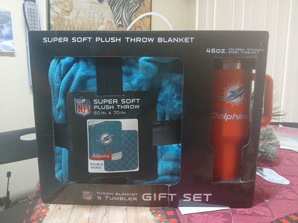 NFL Throw Blanket & Miami Dolphins Tumbler.