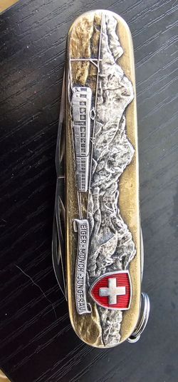 Victorinox Swiss Army Knife Eiger Mönch Jungfrau Edition